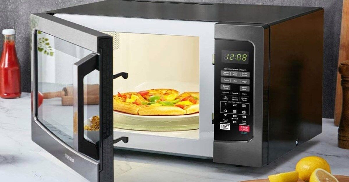 Lò vi sóng dùng để làm gì? Các chức năng sử dụng ra sao?