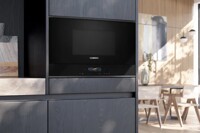 Lò vi sóng Siemens BF722R1B1 thiết kế hiện đại, tính năng thông minh