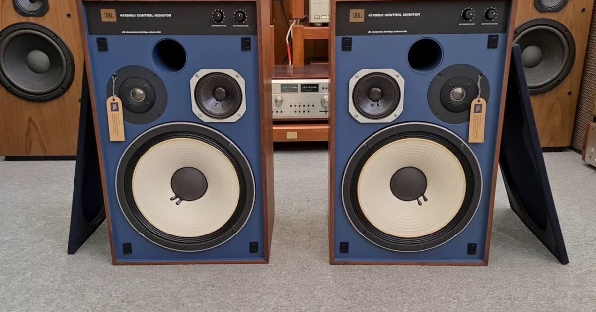 Loa JBL 4312 cho bạn tận hưởng không gian âm nhạc một cách cao cấp nhất