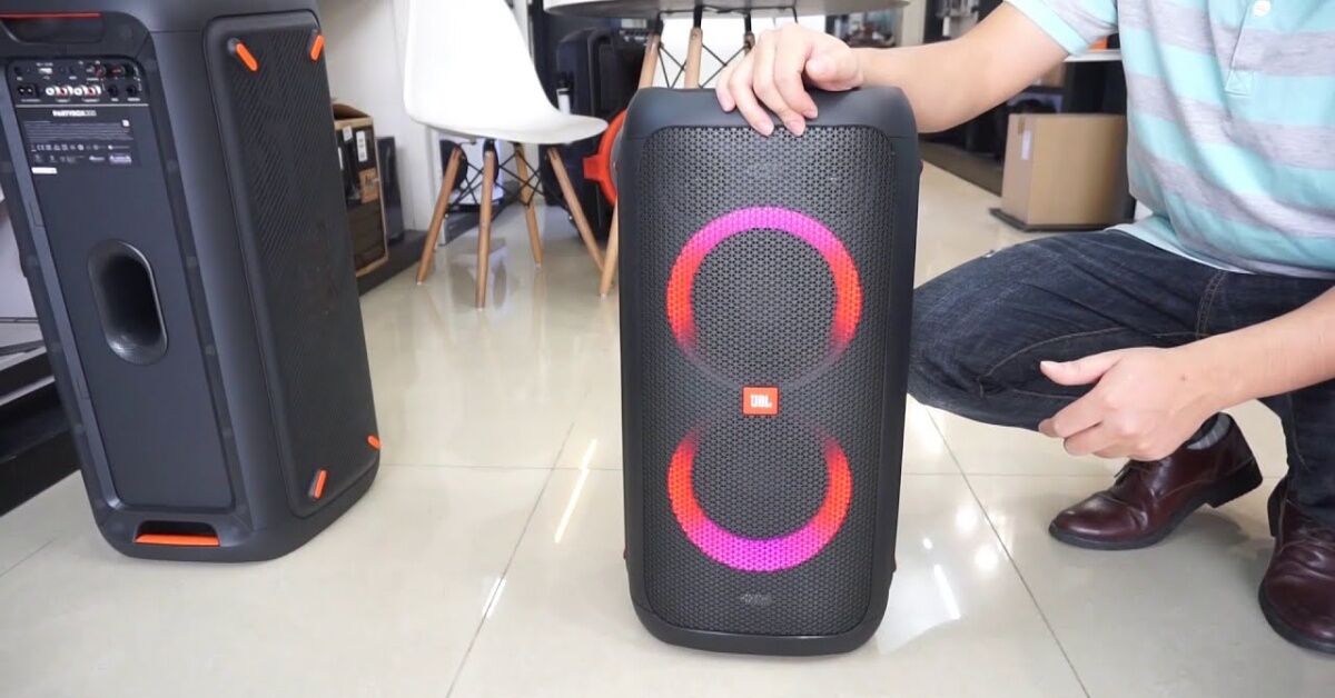 Loa JBL partybox 100 - Mẫu loa không thể thiếu trong những buổi party
