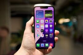 Loạt iPhone VN/A chính hãng đang bán giá rẻ "xả kho"