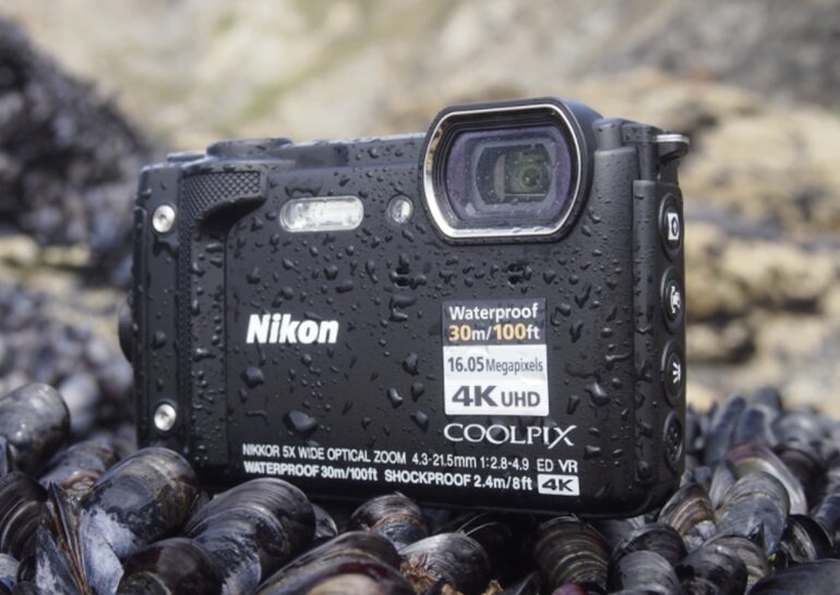 máy ảnh nikon coolpix w300