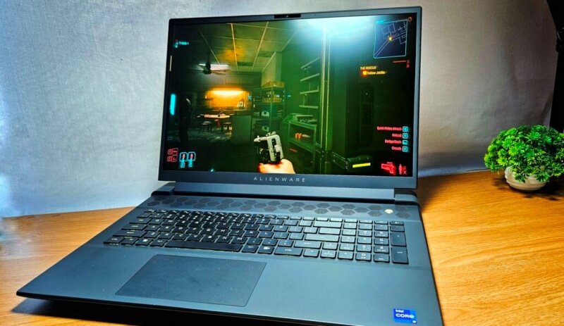 Đánh giá laptop gaming Dell Alienware M18 R1: 