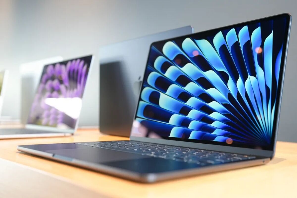 Macbook Air M3 có gì mới mẻ? Người dùng Air M2 có nên nâng cấp không?