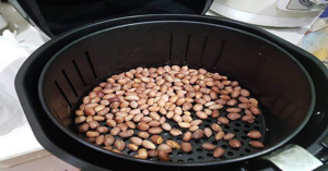 Mách bạn 3 cách rang lạc bằng nồi chiên không dầu dễ làm mà ngon hấp dẫn