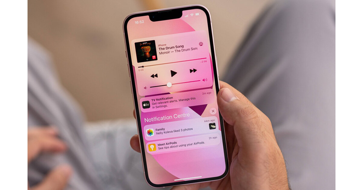 Màn hình điện thoại iPhone 13 thường bao nhiêu inch? Chất lượng hiển thị tốt không?