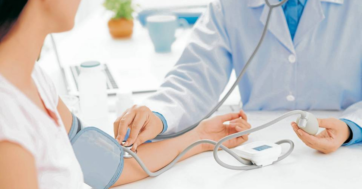 Máy đo huyết áp của Nhật loại nào tốt?