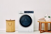 Máy giặt Electrolux Inverter 9 kg EWF9024P5WB đời cũ vẫn rất "đáng đồng tiền bát gạo"
