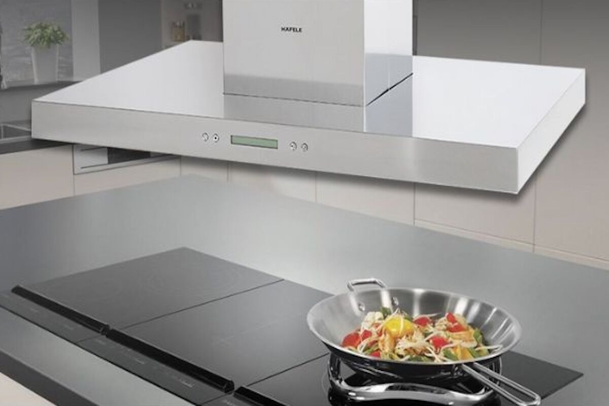 Máy hút mùi Hafele HH-IS90A trở thành tâm điểm của gian bếp hiện đại