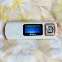 Máy nghe nhạc mp3 JVJ X2: hấp dẫn từ mức giá