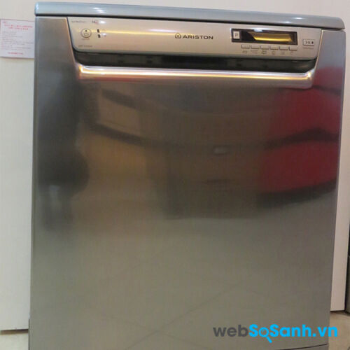 Máy rửa bát Ariston LBF51XAUS.R - Nhiều nhược điểm khó chối bỏ
