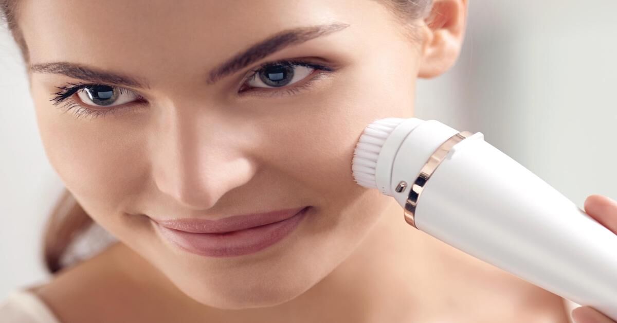 Máy rửa mặt nào tốt cho da mụn? Dùng sao cho đúng cách?