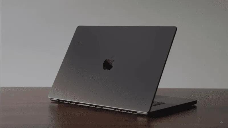 Macbook Pro 16 M4 Max: 