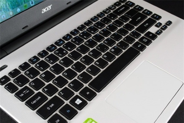Đánh giá laptop giá rẻ Acer Aspire E5
