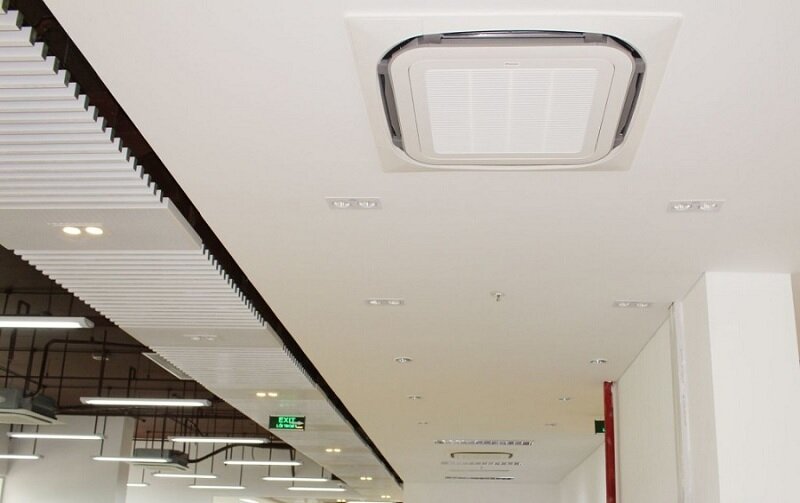Daikin 24000btu 2-way inverter ceiling air conditioner FCF71CVM/RZA71DV1 - optimal solution for luxurious spaces