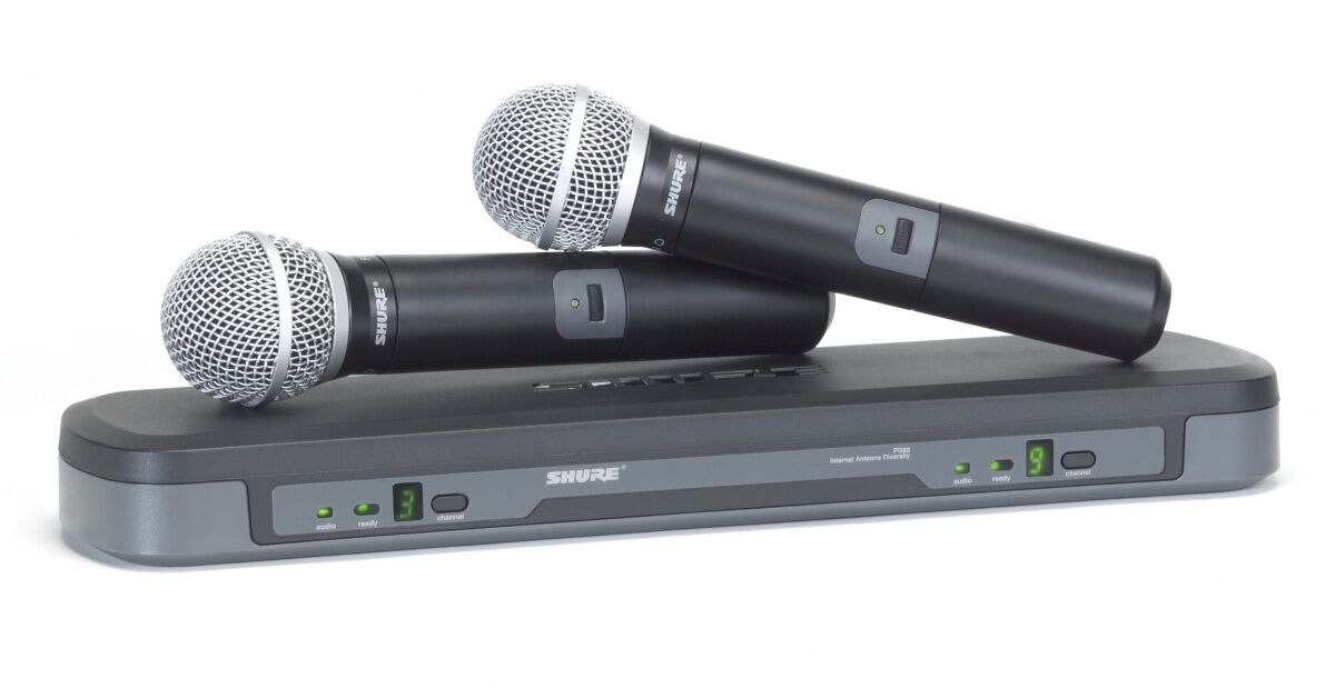 Micro Shure PG58 - Lựa chọn hoàn hảo cho dàn hát karaoke của gia đình bạn
