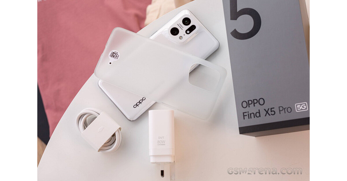 Mở hộp điện thoại OPPO Find X5 Pro: Có đầy đủ củ sạc không?