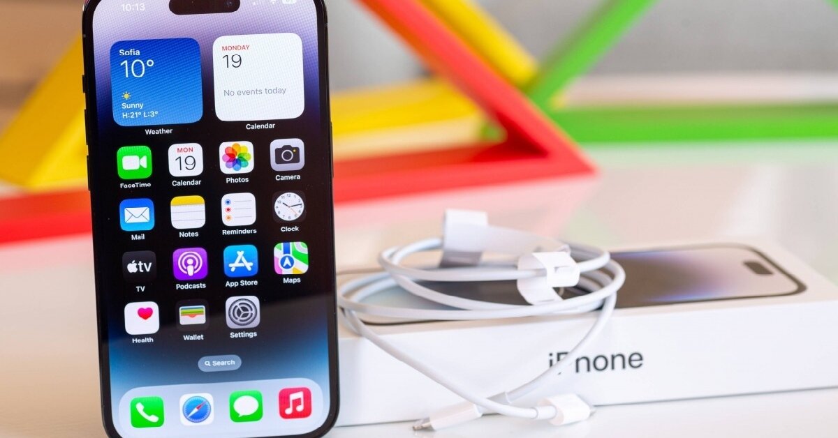 Mở hộp, trên tay nhanh thiết kế điện thoại iPhone 14 Pro