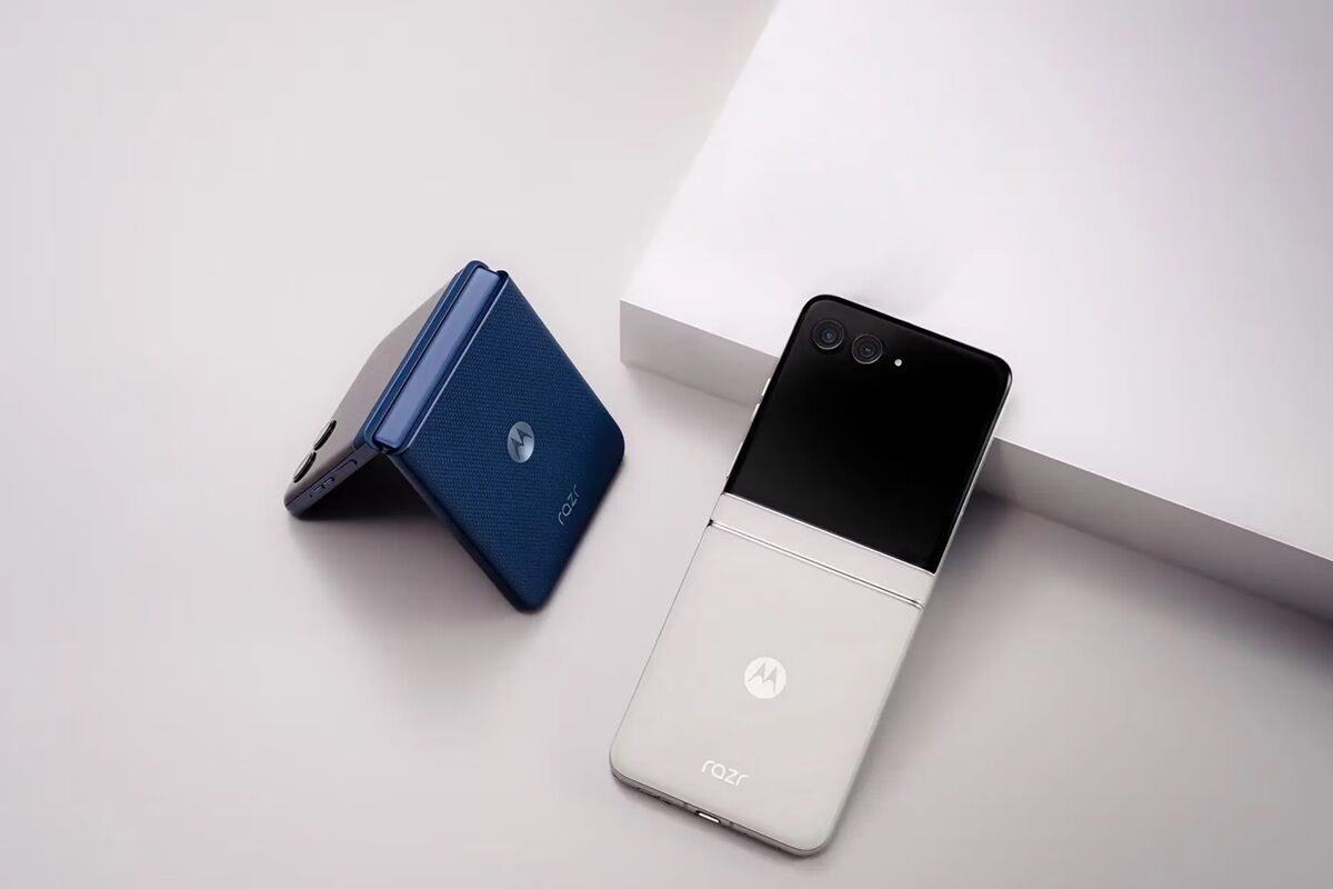 Motorola Razr 60 bán chính hãng với giá quá rẻ, trang bị cực xịn thách thức Galaxy Z Flip7
