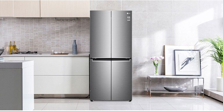 Tủ lạnh LG Inverter GR-B53PS 594 lít được thiết kế sang trọng và tiện nghi, vừa vặn cho không gian bếp