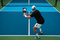 Mua đồ tập Pickleball của Adidas đừng bỏ qua các món đồ này