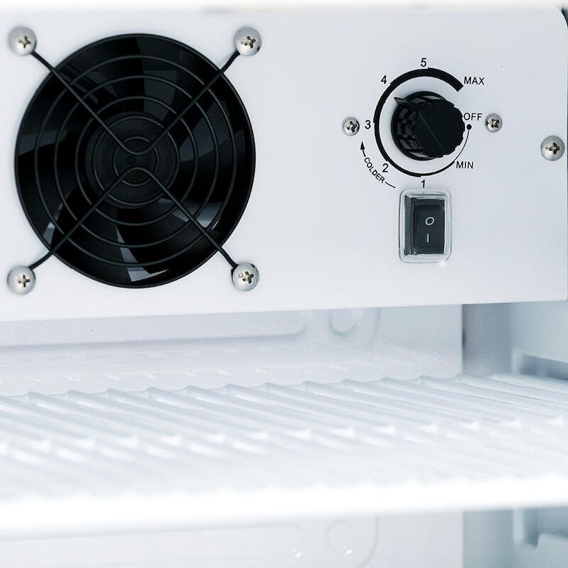 Tủ mát Alaska 1 cánh 70 lít LC-70 thiết kế nhỏ gọn, tính năng vượt trội