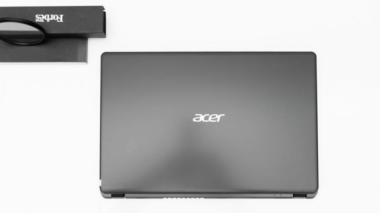 Laptop Acer Aspire A315 54K 37B0 i3 8130U có thiết kế gọn nhẹ, thời trang và cao cấp