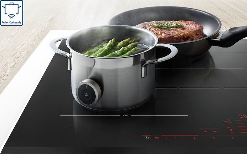 Bosch PXY821DX6E: High-end induction cooker, top technology