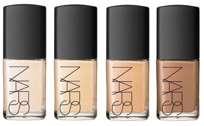  Kem che khuyết điểm Nars Sheer Glow Foundation