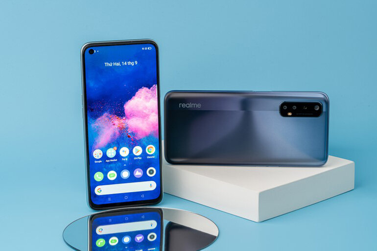 Có nên mua sắm sắm smartphone Realme 7 Pro không