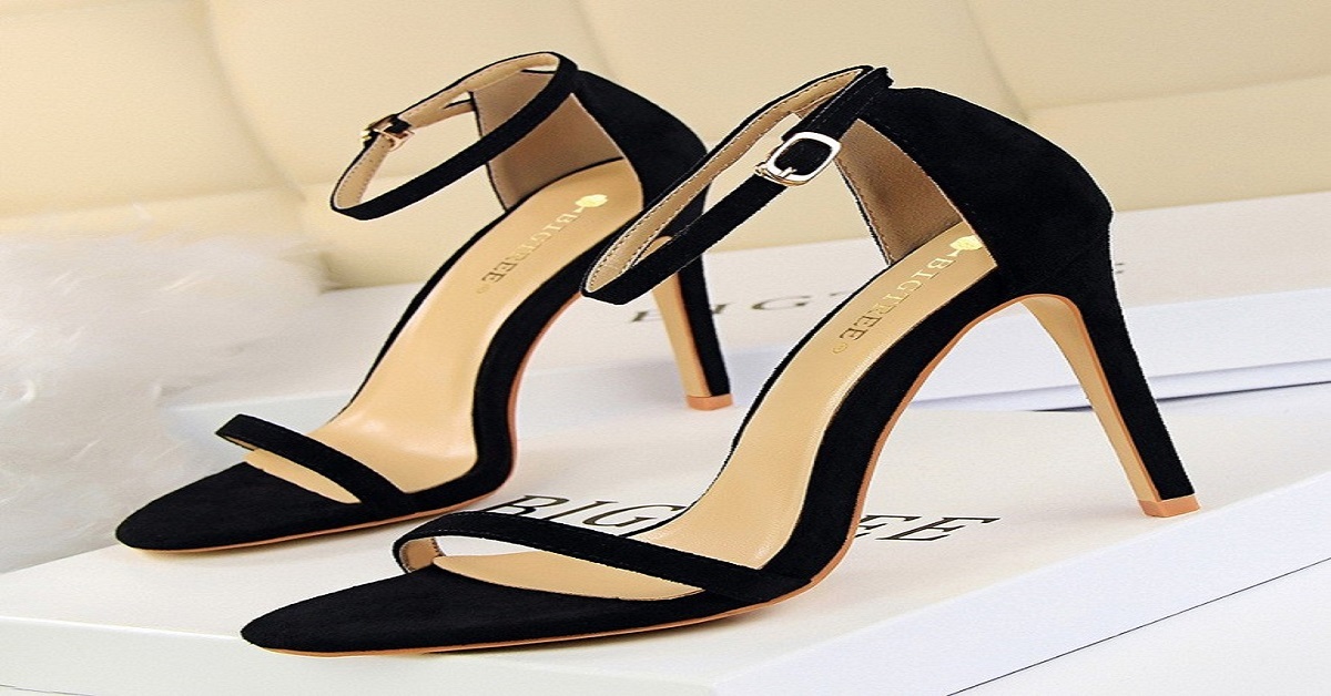 Nên lựa chọn kiểu giày cao gót sandal nào thì phù hợp?