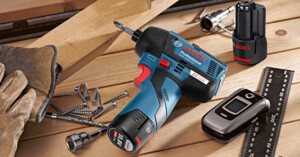 Nên mua máy vặn vít dùng pin nào trong tầm giá rẻ dưới 1 triệu đồng?