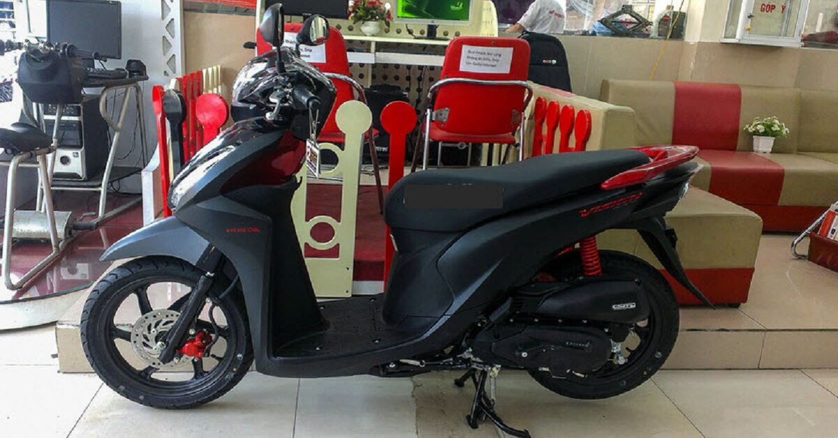 Nên mua xe máy tay ga Yamaha FreeGo hay Honda Vision tốt hơn?