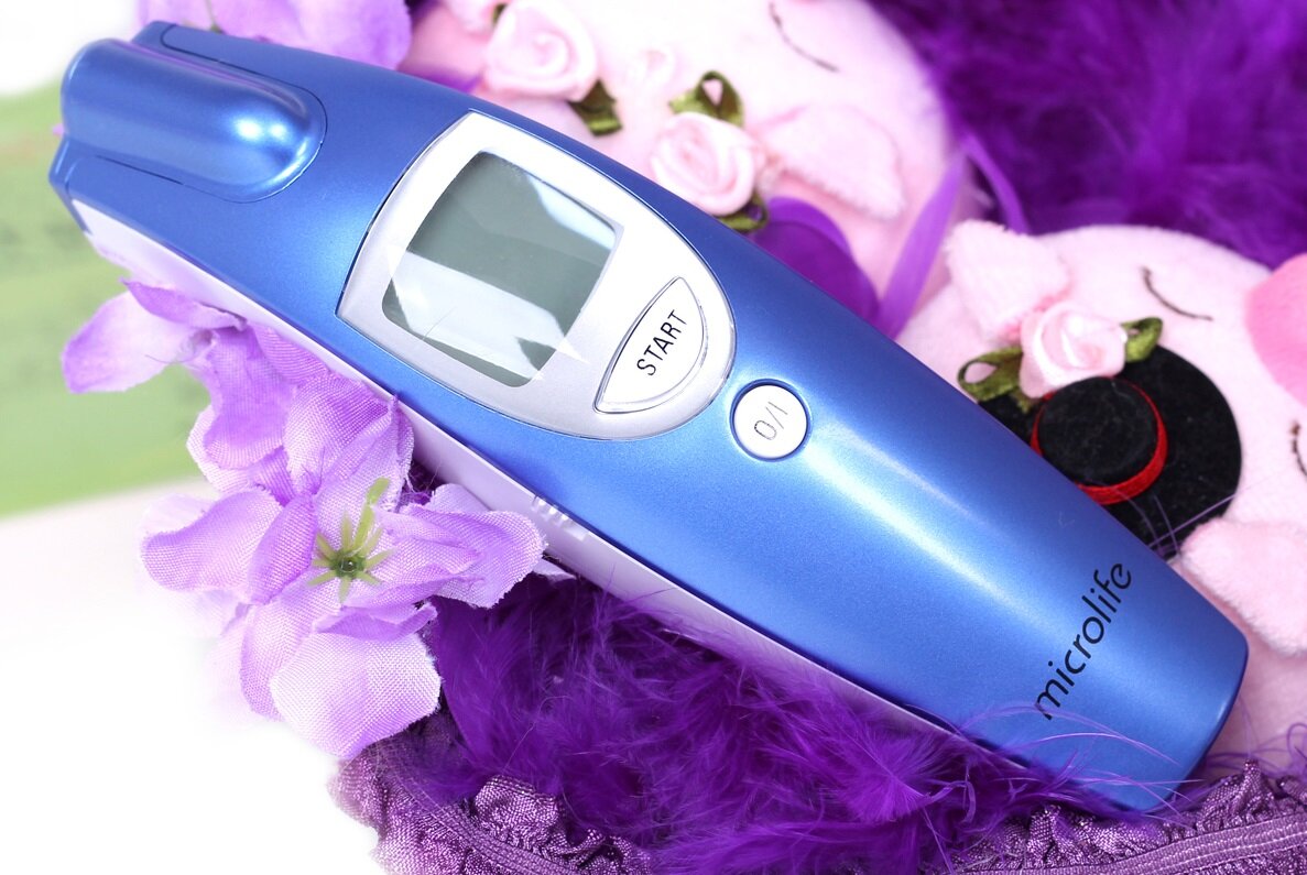 Nhiệt kế đo tai Microlife FR1DZ1 giải pháp cho bé