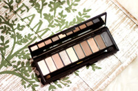 Những bảng phấn mắt giá rẻ cho cô nàng mới học trang điểm