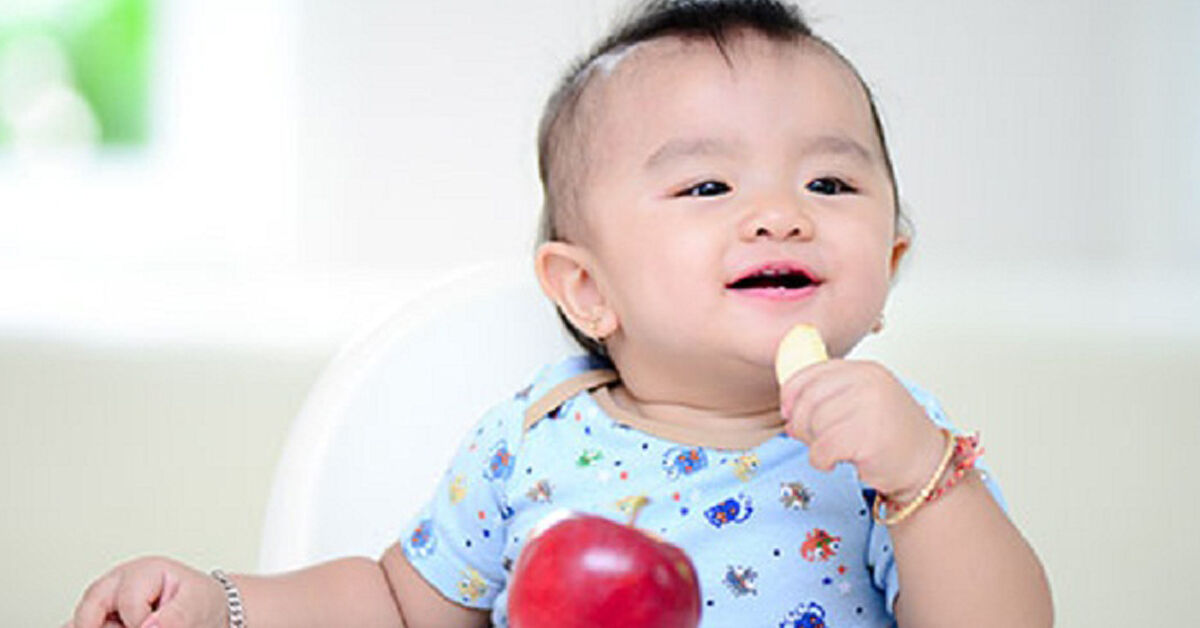 Những loại bánh ăn dặm cho bé 6 tháng được tin dùng nhất năm 2020