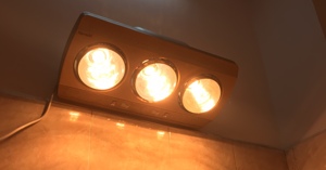 Những lợi ích đến từ chiếc đèn sưởi phòng tắm nên biết