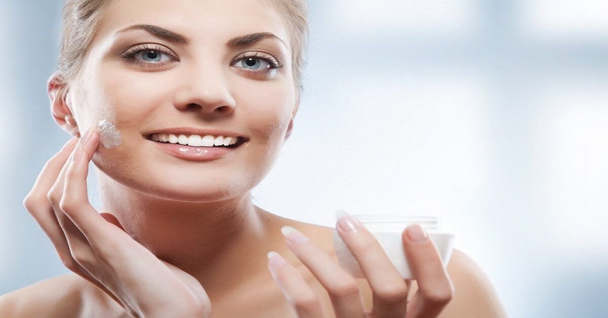 Những lưu ý khi dùng kem dưỡng da ban ngày