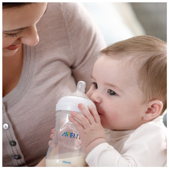 Những lý do mẹ nên chọn bình sữa Philips Avent cho bé