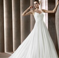 Những mẫu váy cưới đẹp cho cô dâu dáng đồng hồ cát