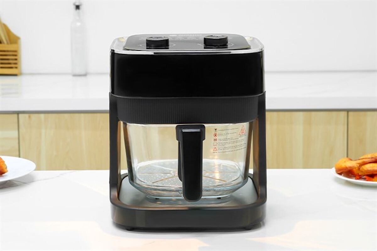 Nồi chiên không dầu Mishio MK373 7 lít giá bán chỉ tầm hơn 1 triệu đồng, chất lượng vẫn rất ổn