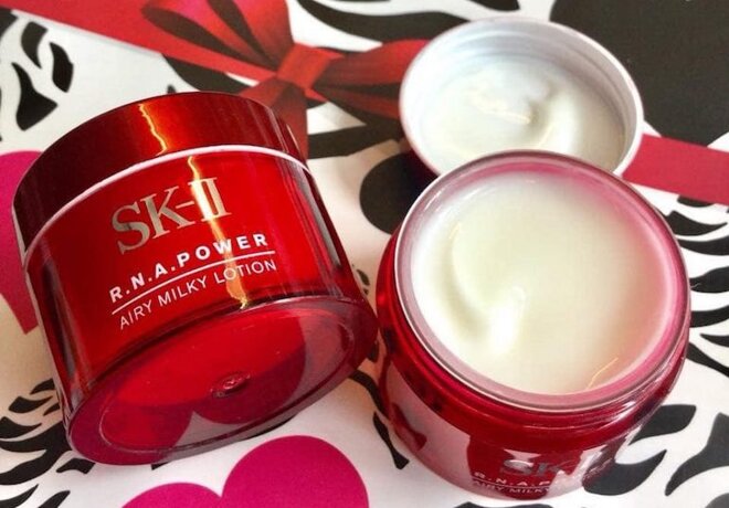 Kem dưỡng ẩm chống lão hóa SK-II R.N.A Power Airy Milky Lotion