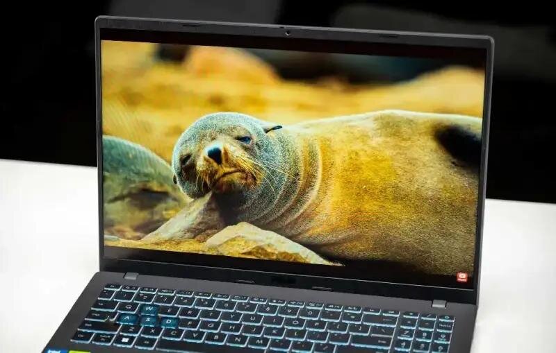 Đánh giá laptop gaming ASUS Gaming V16 – Ngày học tập, đêm cày game