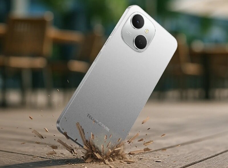 Giống hệt iPhone 15, Tecno Spark 40C gây chú ý bởi giá chỉ 3,29 triệu đồng