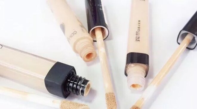 Thiết kế đơn giản của kem che khuyết điểm Maybelline Fit Me Concealer