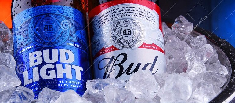 Sự khác biệt giữa bia Budweiser và bia Bud Light là gì?