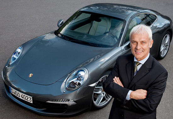 Ông căn nhà tập đoàn lớn Porsche đầu tiên phát triển thành CEO của Volkswagen