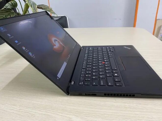 Sinh viên, dân văn phòng có nên mua laptop cũ Lenovo ThinkPad T480 hay không?