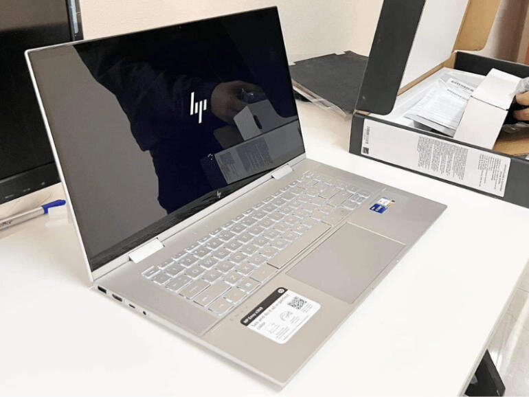 Laptop HP Envy X360 15m-es1013dx