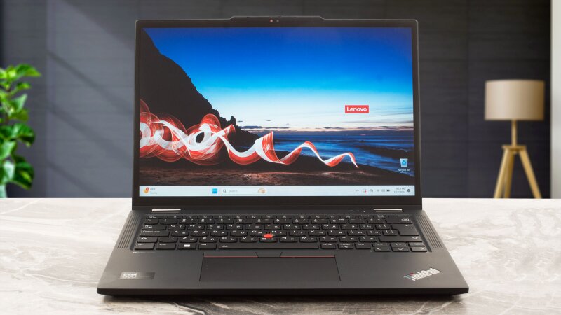Lenovo ThinkPad X13 Gen 5: Laptop 2-in-1 nhỏ gọn và linh hoạt, nhưng hiệu suất hơi thiếu